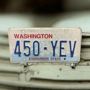 Vraie plaque originale d'immatriculation (en métal et relief) - Usa - Etats-Unis - Etat de Washington - Blanche - Décoration murale pour garage - Collection