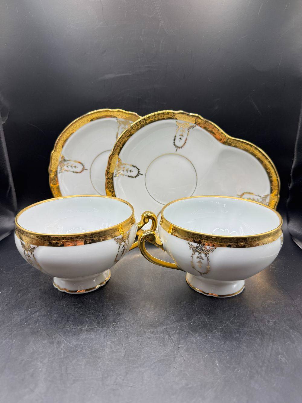 Ensemble de deux rares et anciens déjeuners en porcelaine de Limoges - France - Décor Or “rehaussé main” - Introuvables en l'état - Estampille dorée - Décoration - Collection – Image 4