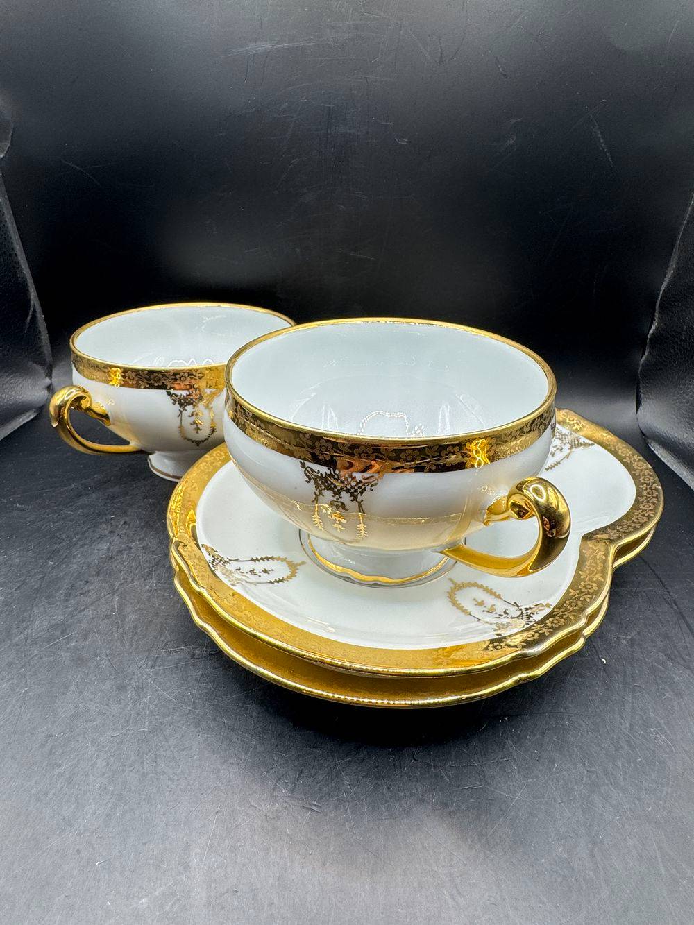 Ensemble de deux rares et anciens déjeuners en porcelaine de Limoges - France - Décor Or “rehaussé main” - Introuvables en l'état - Estampille dorée - Décoration - Collection – Image 9