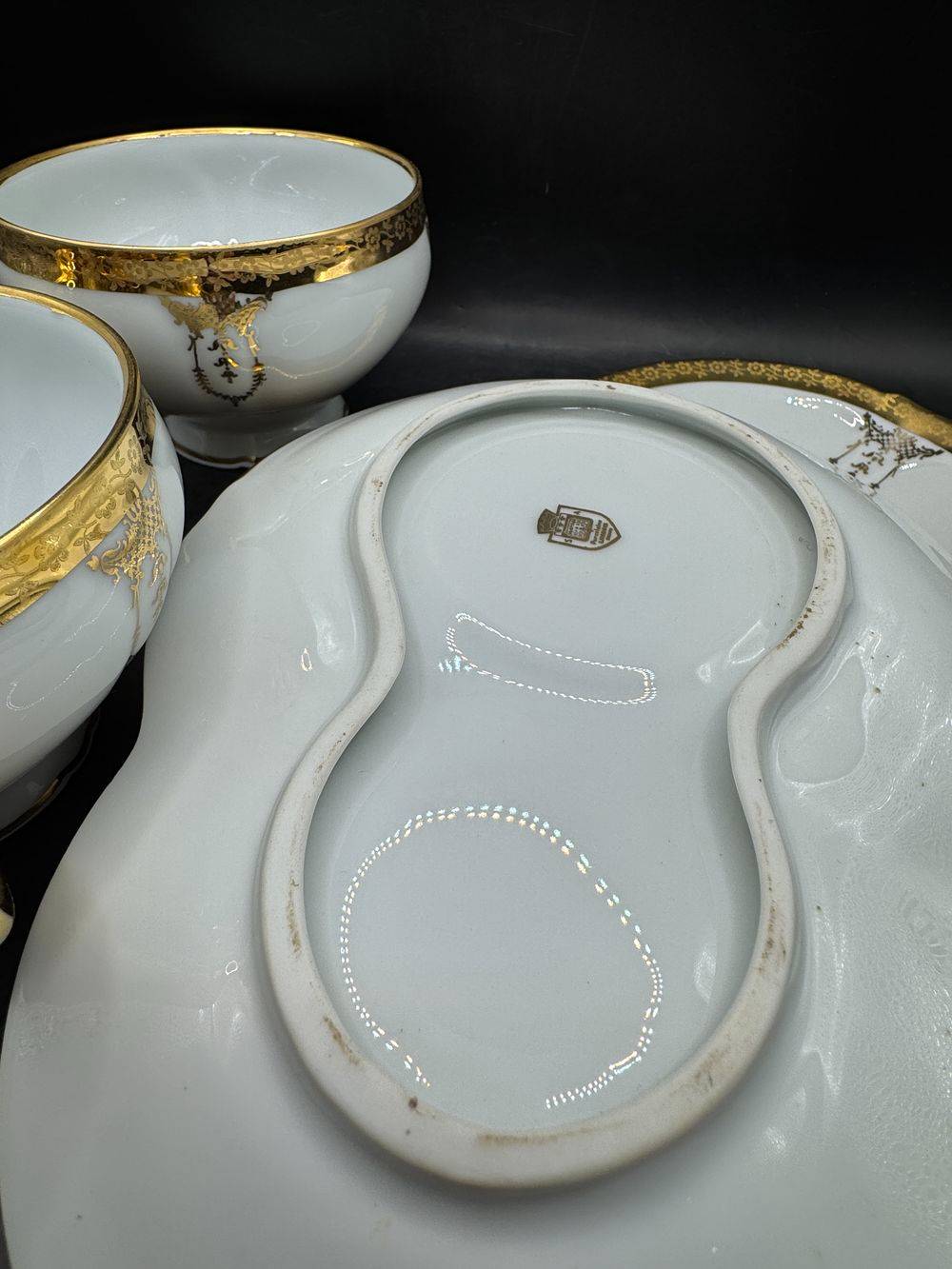 Ensemble de deux rares et anciens déjeuners en porcelaine de Limoges - France - Décor Or “rehaussé main” - Introuvables en l'état - Estampille dorée - Décoration - Collection – Image 10