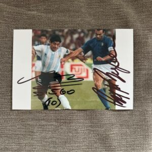 Dédicace - Autographe - Très rare photo signée en duo au feutre par Diego Maradona et Giuseppe Bergomi - Format 10x15 - Football - Argentine - Italie- Collection
