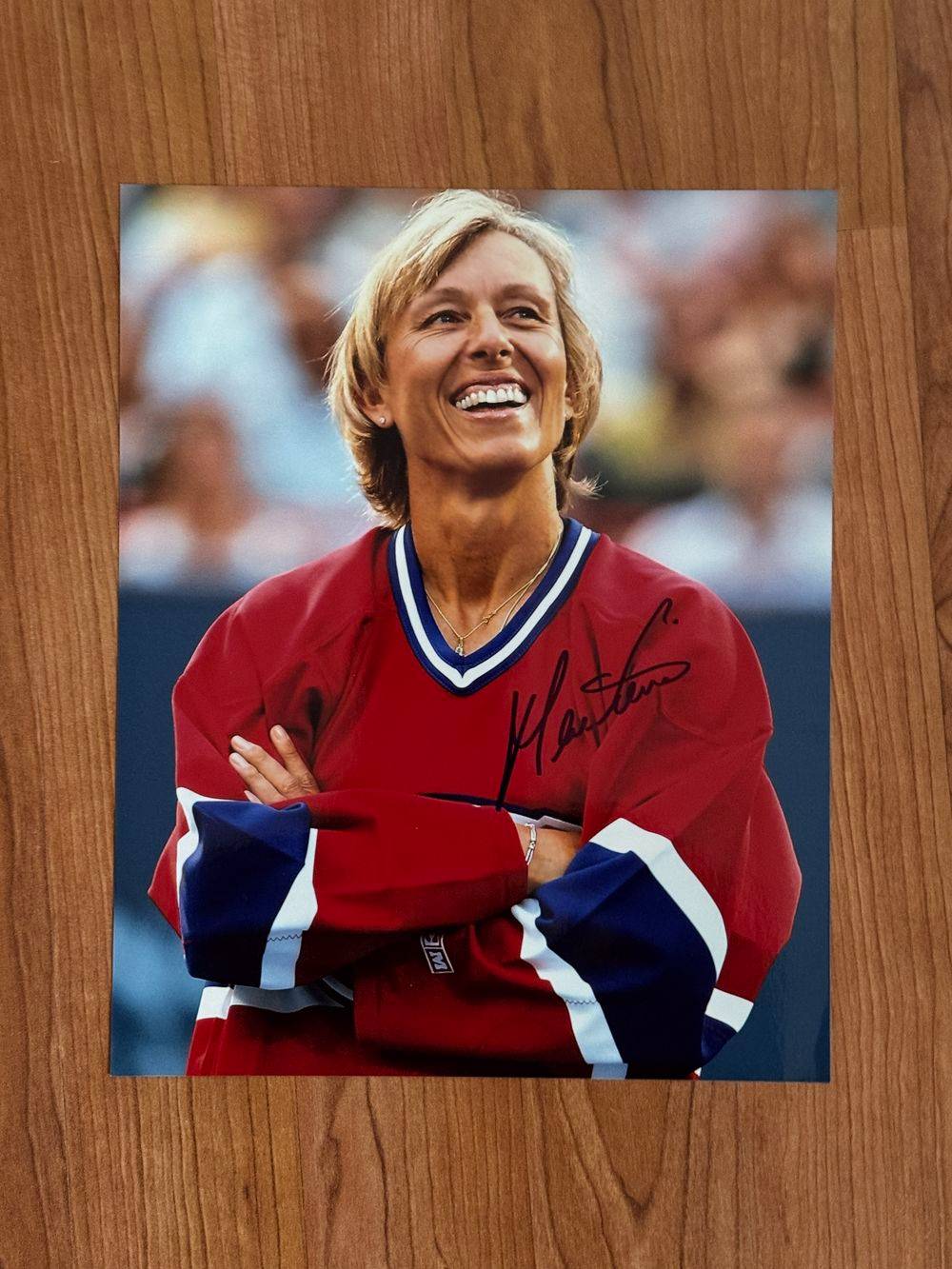 Dédicace - Autographe - Rare photo grand format signée au feutre noir par Martina Navratilova - Format 20x25 - Tennis - Roland-Garros - Wimbledon - Us Open - OA - Collection