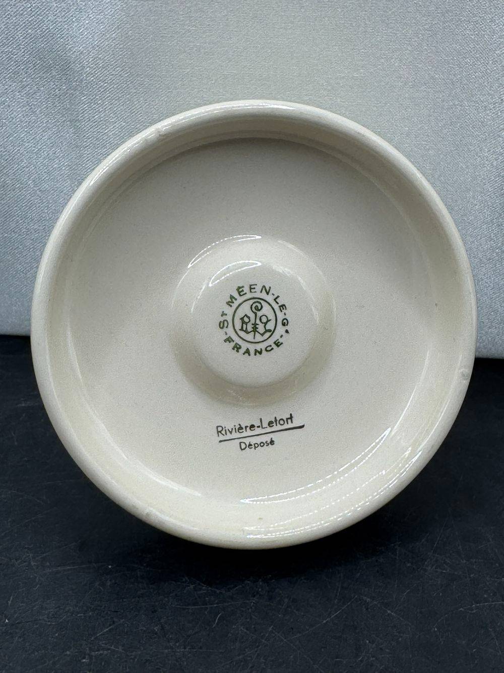 Rare Coquetier en Faïence de Saint Méen le Grand - Rivière Letort - Décor naïf et liseré or sur le bord haut - Décoration - Collection – Image 7