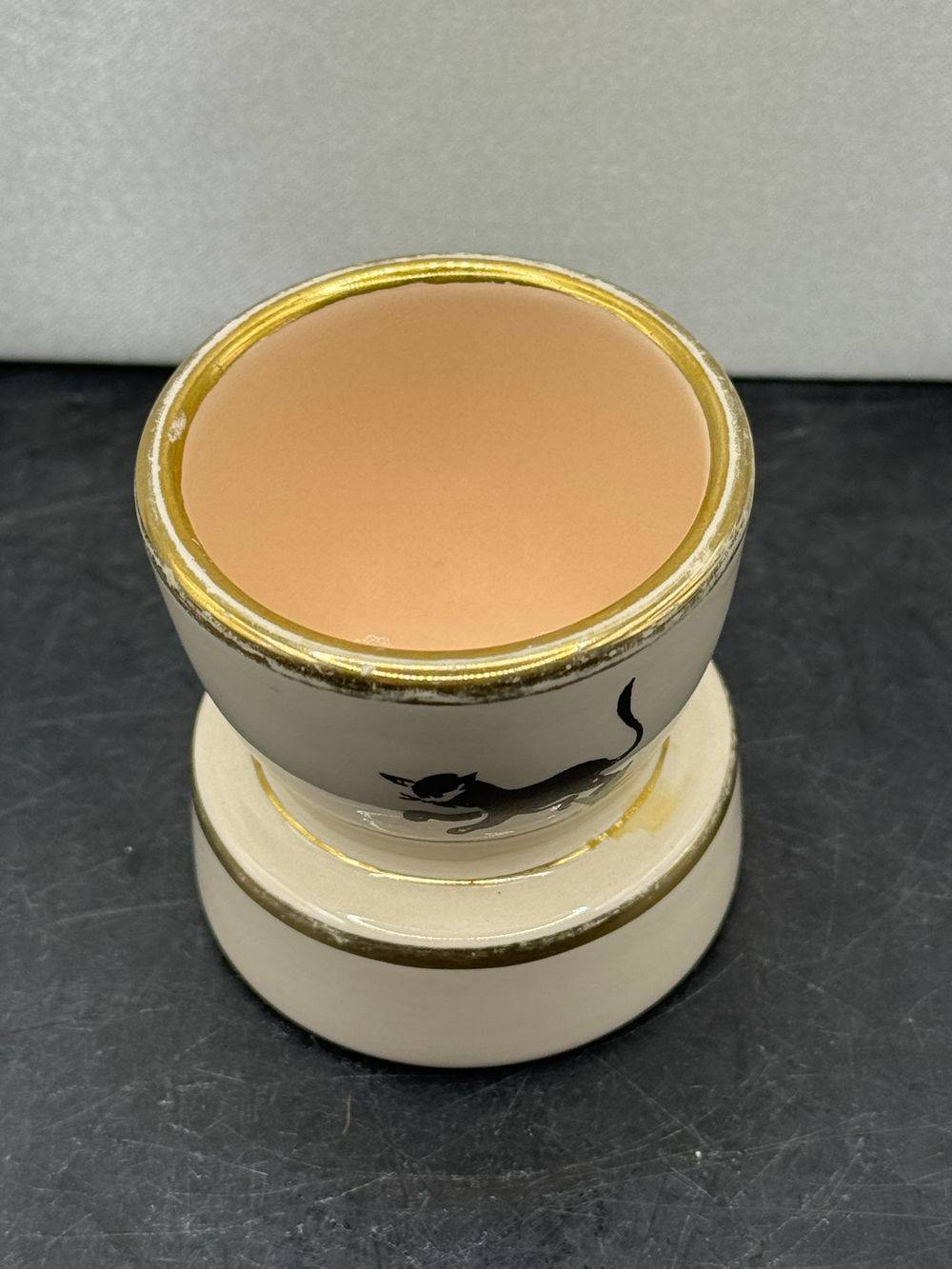 Rare lot / Ensemble de deux Coquetiers en Faïence de Saint Méen le Grand - Rivière Letort - Décor naïf et liseré or sur le bord haut - Décoration - Collection – Image 3