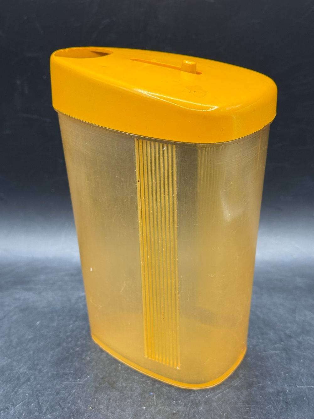 Boite Saupoudreur en plastique - Sucre Farine Gros Sel - Jaune/Orange - Vintage des années 1970 - Made in France - Décoration - Collection – Image 3