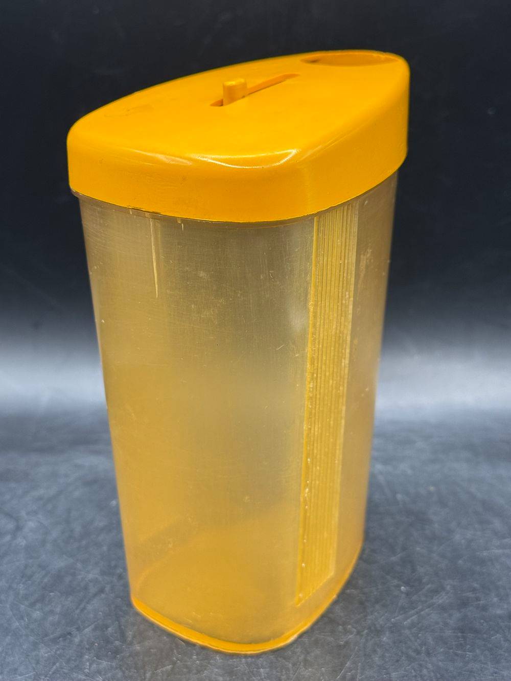 Boite Saupoudreur en plastique - Sucre Farine Gros Sel - Jaune/Orange - Vintage des années 1970 - Made in France - Décoration - Collection – Image 4