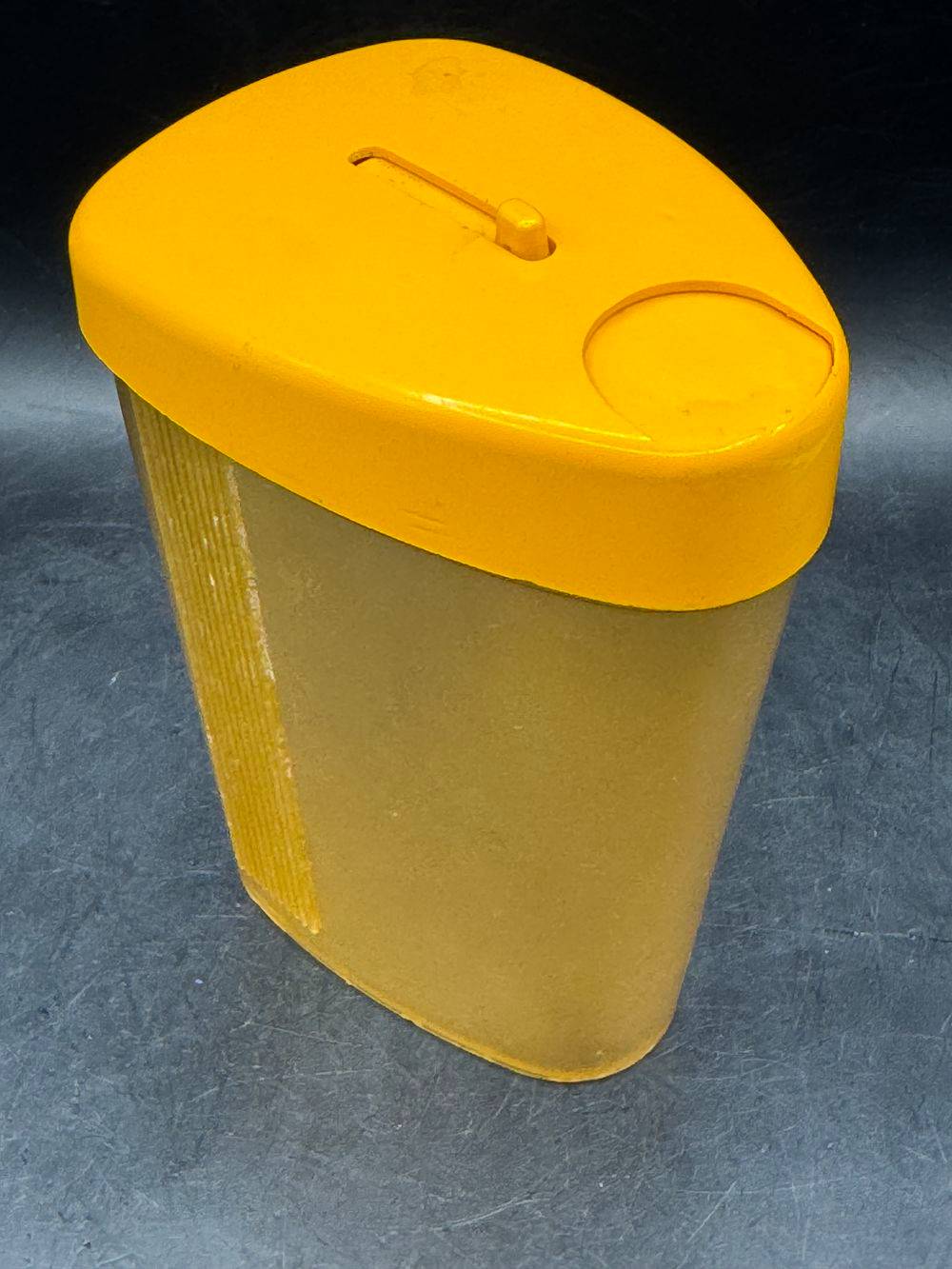 Boite Saupoudreur en plastique - Sucre Farine Gros Sel - Jaune/Orange - Vintage des années 1970 - Made in France - Décoration - Collection – Image 5