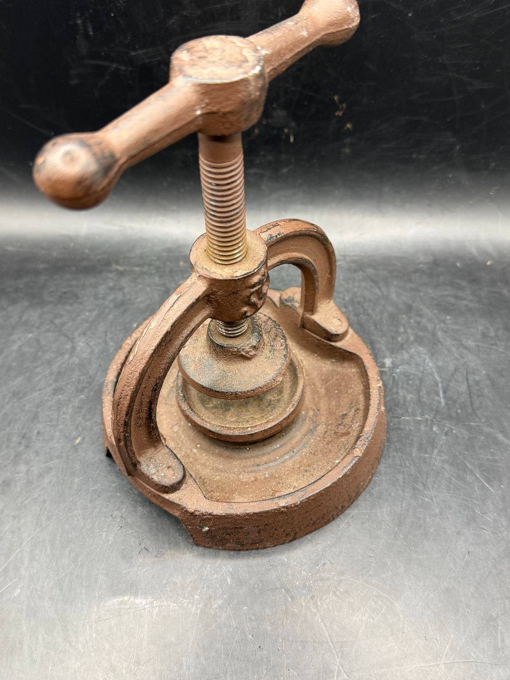 Ancien Casse noix / noisettes en fonte - Pressoir à vis - Décoration - Collection – Image 6