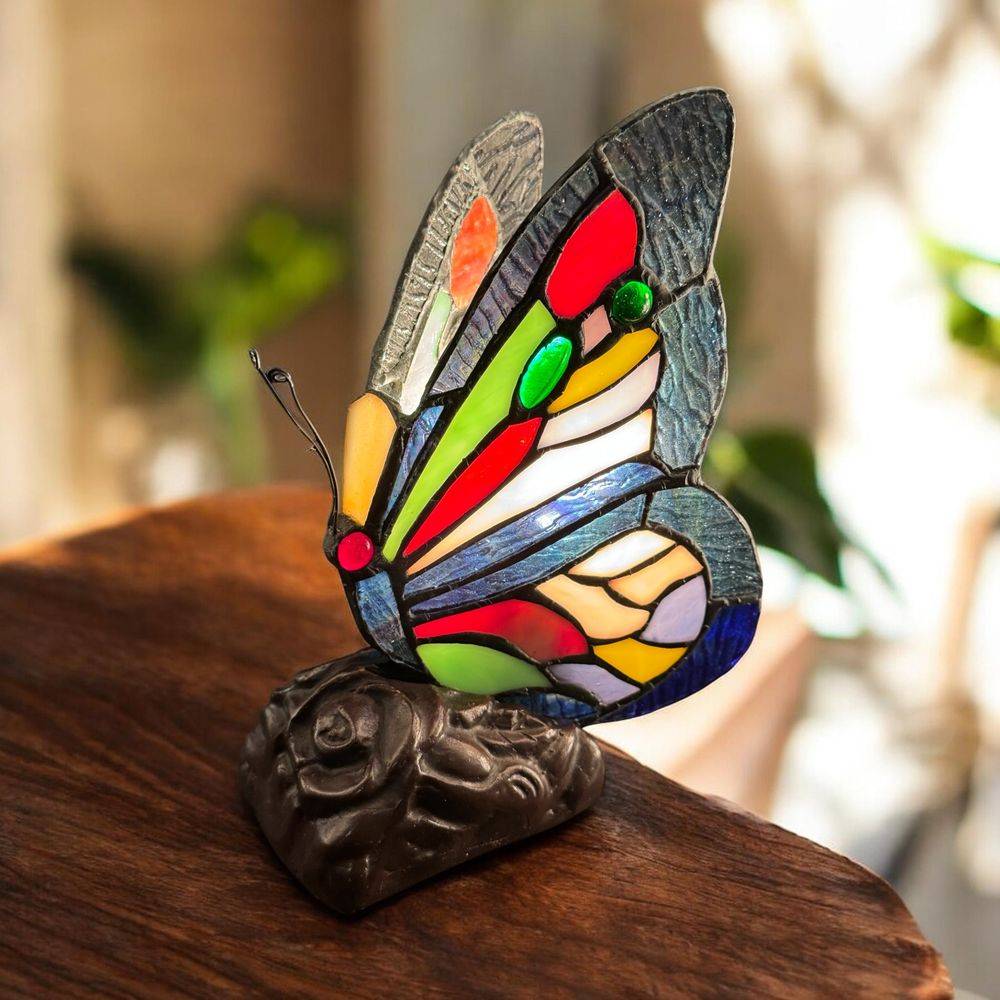 Jolie lampe d’ambiance ou de chevet - En vitraux et en forme de papillon - Vintage dans le goût du style Tiffany - Décoration - Collection