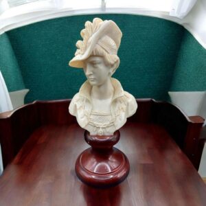 Ancien buste en albâtre " Femme élégante au chapeau " sur son Socle en pierre dure - Collection - Décoration - Vintage
