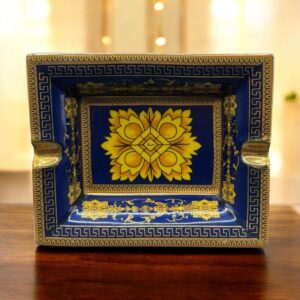 Magnifique cendrier Hermes (dans le goût de) - Pouvant servir de vide-poche - En porcelaine à décor de motifs feuillagés jaune sur fond bleu nuit - Décoration - Collection