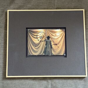 Autographe - Dédicace - Carte postale (le représentant) signée par Joseph Heinrich Beuys et recouverte, ce qui est rare, du tampon " FLUXUX ZONE WEST et la croix "