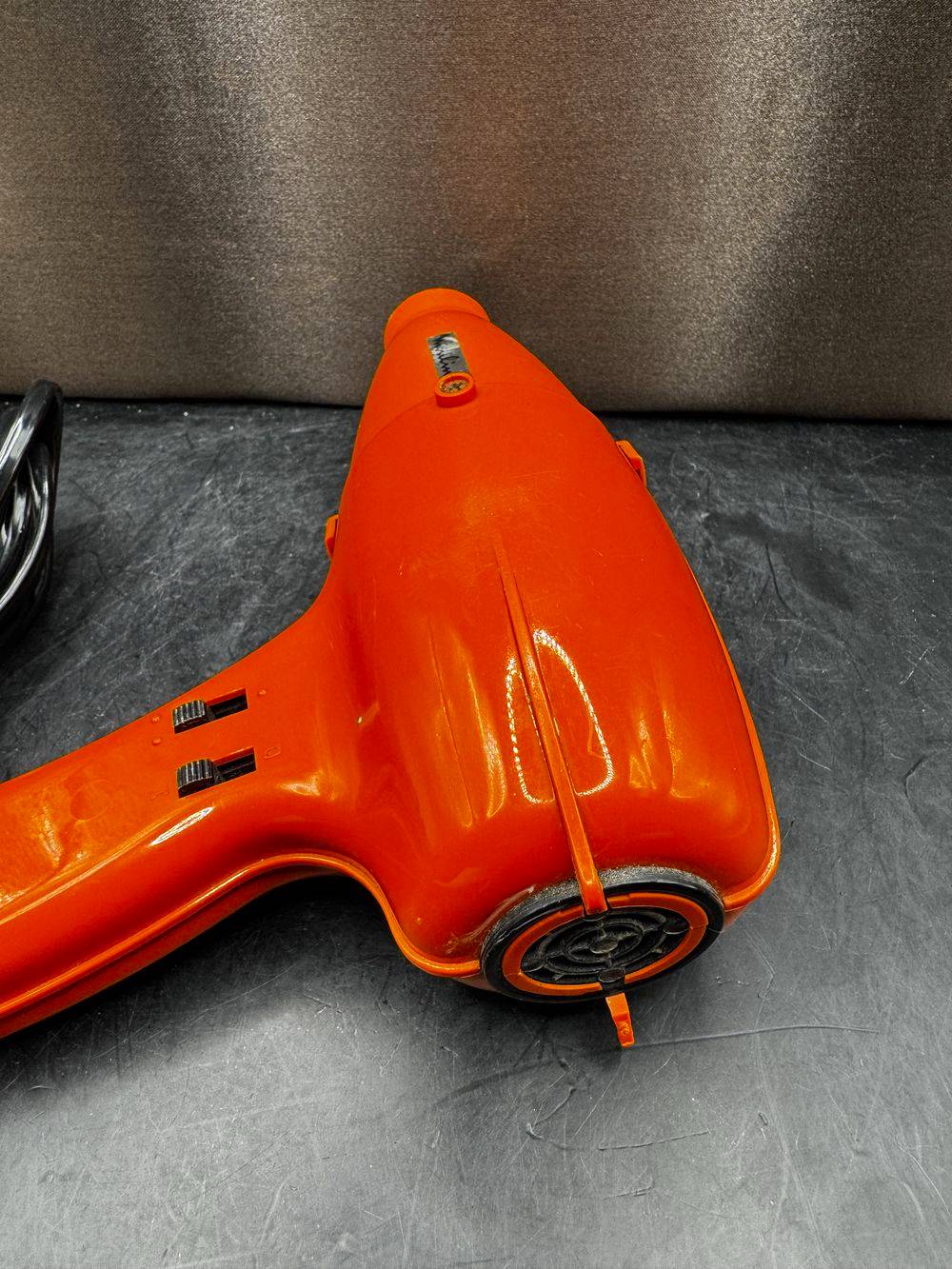 Ancien sèche cheveux Moulinex orange - Fonctionne parfaitement - Vintage datant des années 70 - Fabrication made in France - Collection - Déco – Image 4