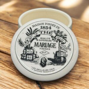 Joli Beurrier / Bonbonnière en porcelaine blanche de la maison Mariage Frères - Thé - Collection - Décoration