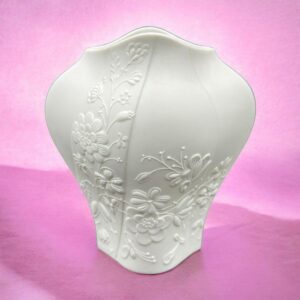 Joli vase en biscuit de porcelaine - AK Kaiser - Germany - 15 cm - blanc avec un décor floral - Collection - Décoration - Vers 1970 - Vintage