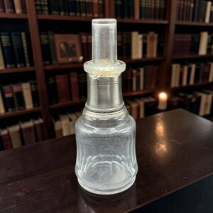 Magnifique fiole en verre et argent sur le col et le bouchon - Poinçons dont Minerve 1er titre - Epoque fin 19ème / début 20ème - Collection - Décoration