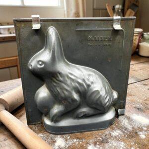 Ancien moule à chocolat en métal Lapin - Estampillé " Kaiser - Made in Germany " sur les des deux parties - Collection - Déco - Pâques