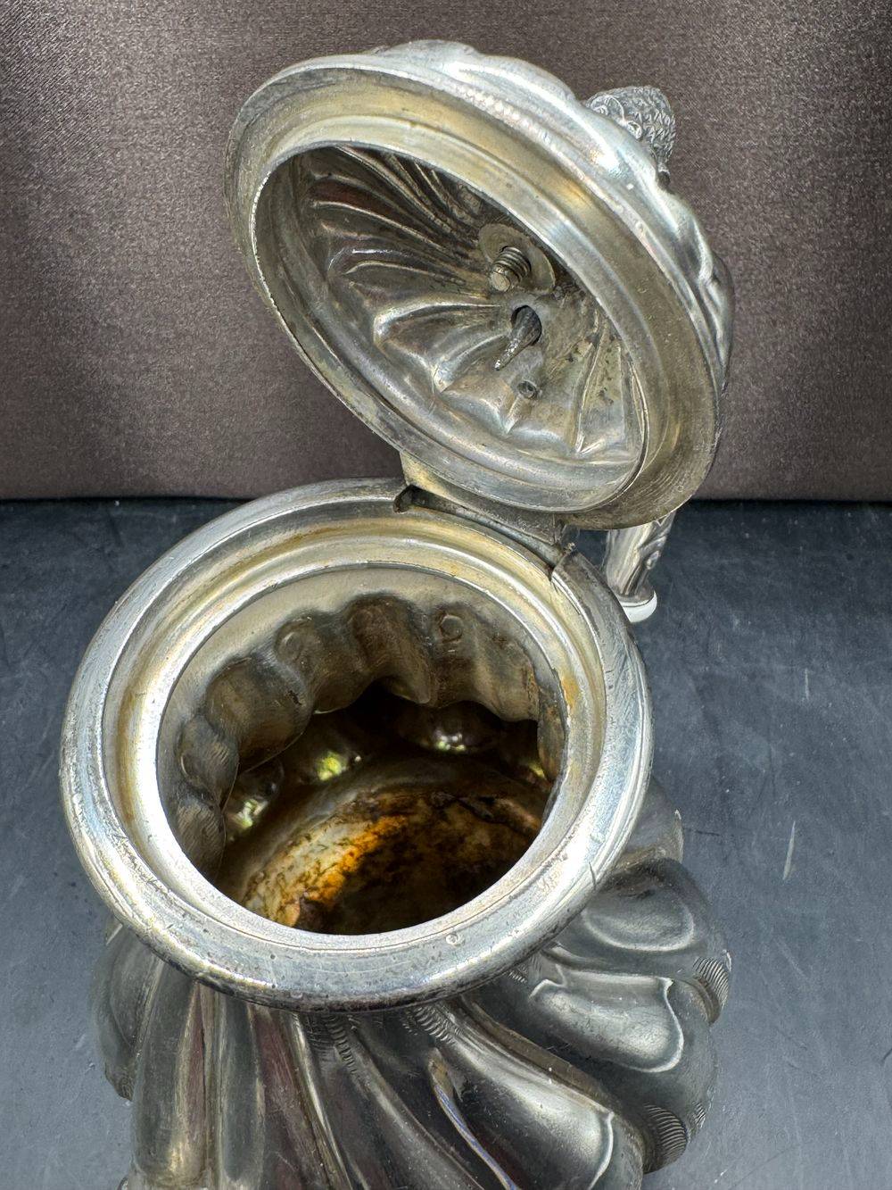 Rare ancienne Théière / Verseuse Anglaise en métal argenté de style Louis XV - Collection - Décoration – Image 5