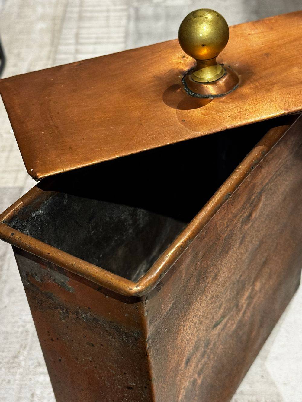 Très ancien et rare bain marie / réserve d'eau en cuivre du début 20ème - A encastrer - Décoration - Collection – Image 5