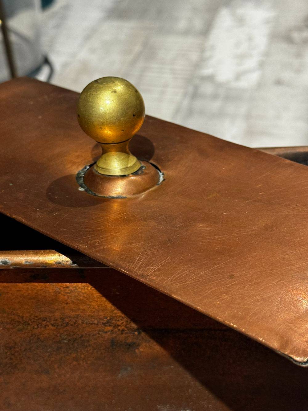 Très ancien et rare bain marie / réserve d'eau en cuivre du début 20ème - A encastrer - Décoration - Collection – Image 7