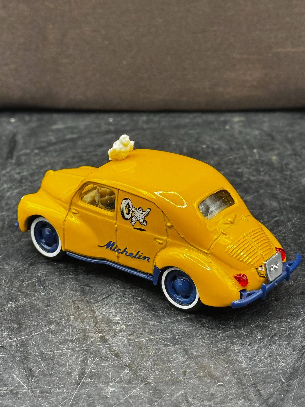 Solido - 1/43 Renault 4cv affaire commerciale tolée - Michelin - 4548 Made in France - Collection – Image 5