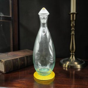 Ancienne carafe et son bouchon original de la maison Daum Nancy France - Modèle de Bange - En verre teinté vert et réhauts dorés - Des années 30 - Art Déco - Estampillée et signée - Bistrot - Bar - Collection - Déco