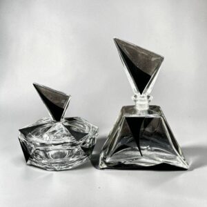 Rare ensemble / lot de deux flacons de parfum du célèbre designer Karl Palda de la République Tchèque - Des années 1930 - Art Déco - Motifs géométriques noirs - Collection - Décoration