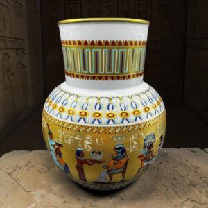 Vase globulaire - Modèle de Thèbes - AK Kaiser - Germany - 20 cm -En porcelaine polychrome, rehaussée d'un fond doré à l'or 24 carats - Orné de frises géométriques, de hiéroglyphes et cartouches égyptiennes - Collection - Décoration - Vers 1980
