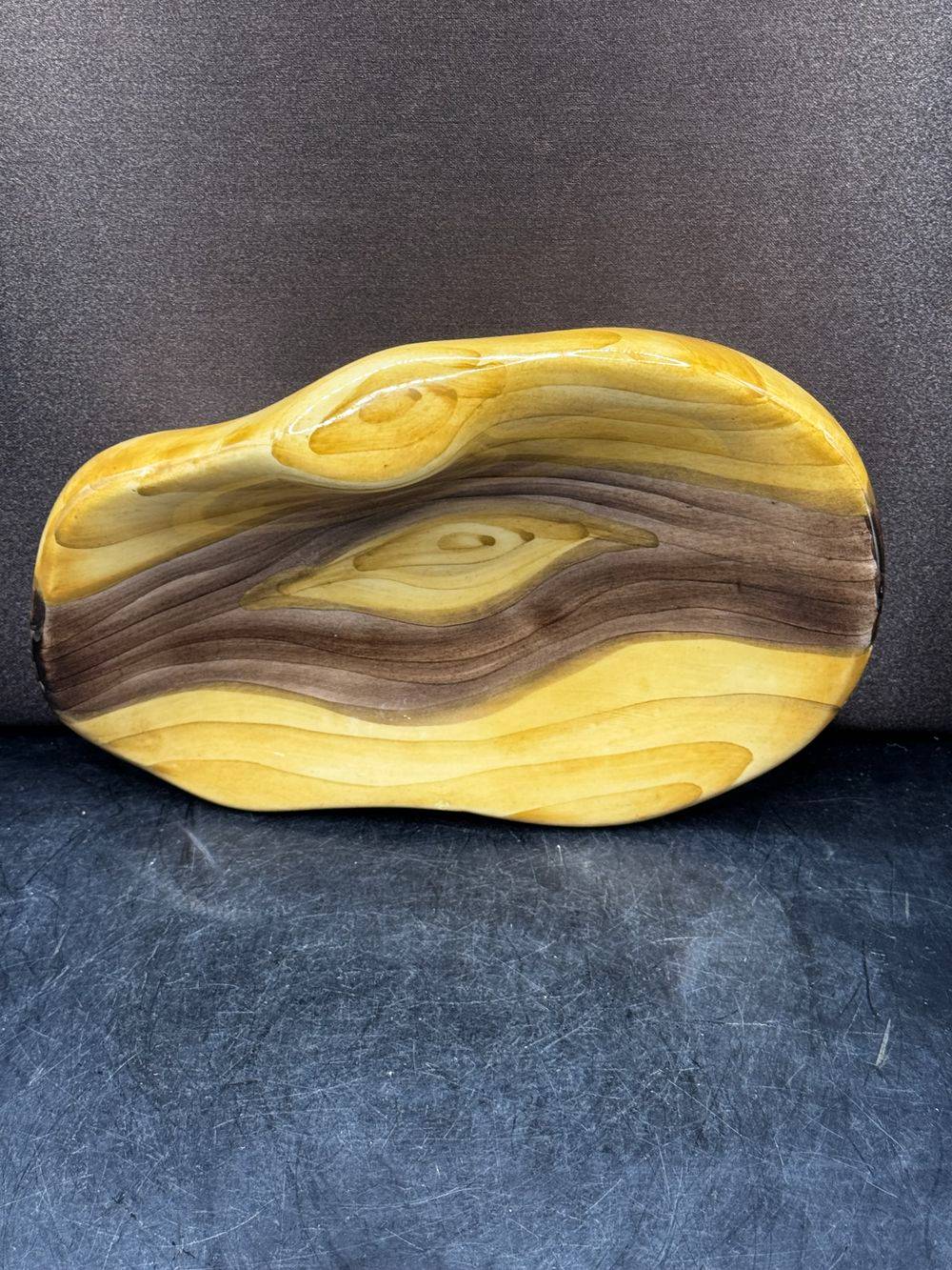 Joli lot de deux anciens Vide poche / Porte savon / Cendrier en céramique à décor « faux bois » attribués aux ateliers de Grandjean-Jourdan à Vallauris - Des années 50-60 - Collection - Décoration – Image 2
