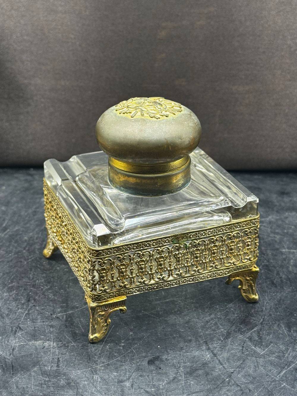 Ancien et rare encrier en cristal et bronze ciselé et doré - Epoque fin 19ème - Style Napoléon 3 - Collection - Décoration – Image 4