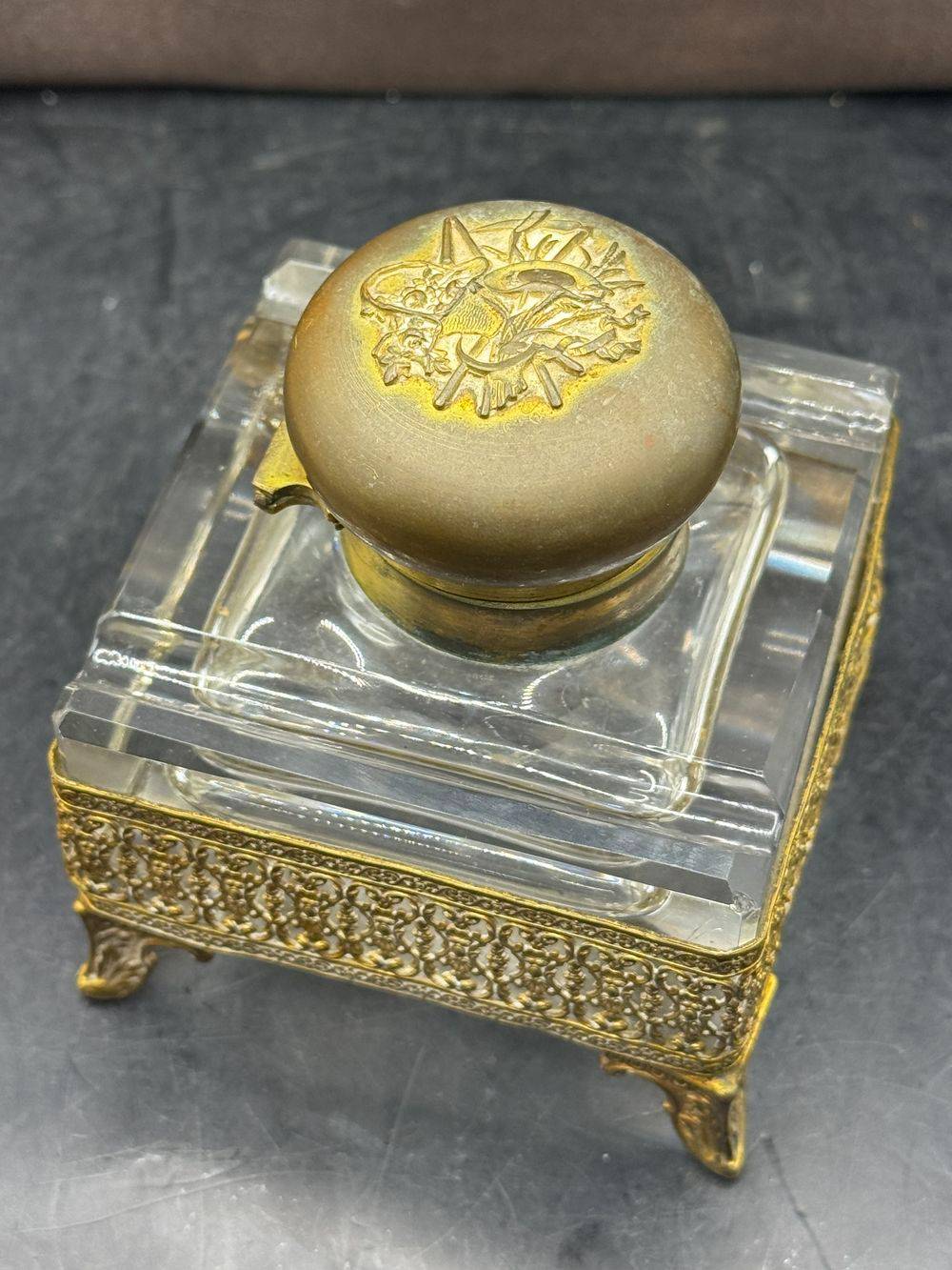 Ancien et rare encrier en cristal et bronze ciselé et doré - Epoque fin 19ème - Style Napoléon 3 - Collection - Décoration – Image 5