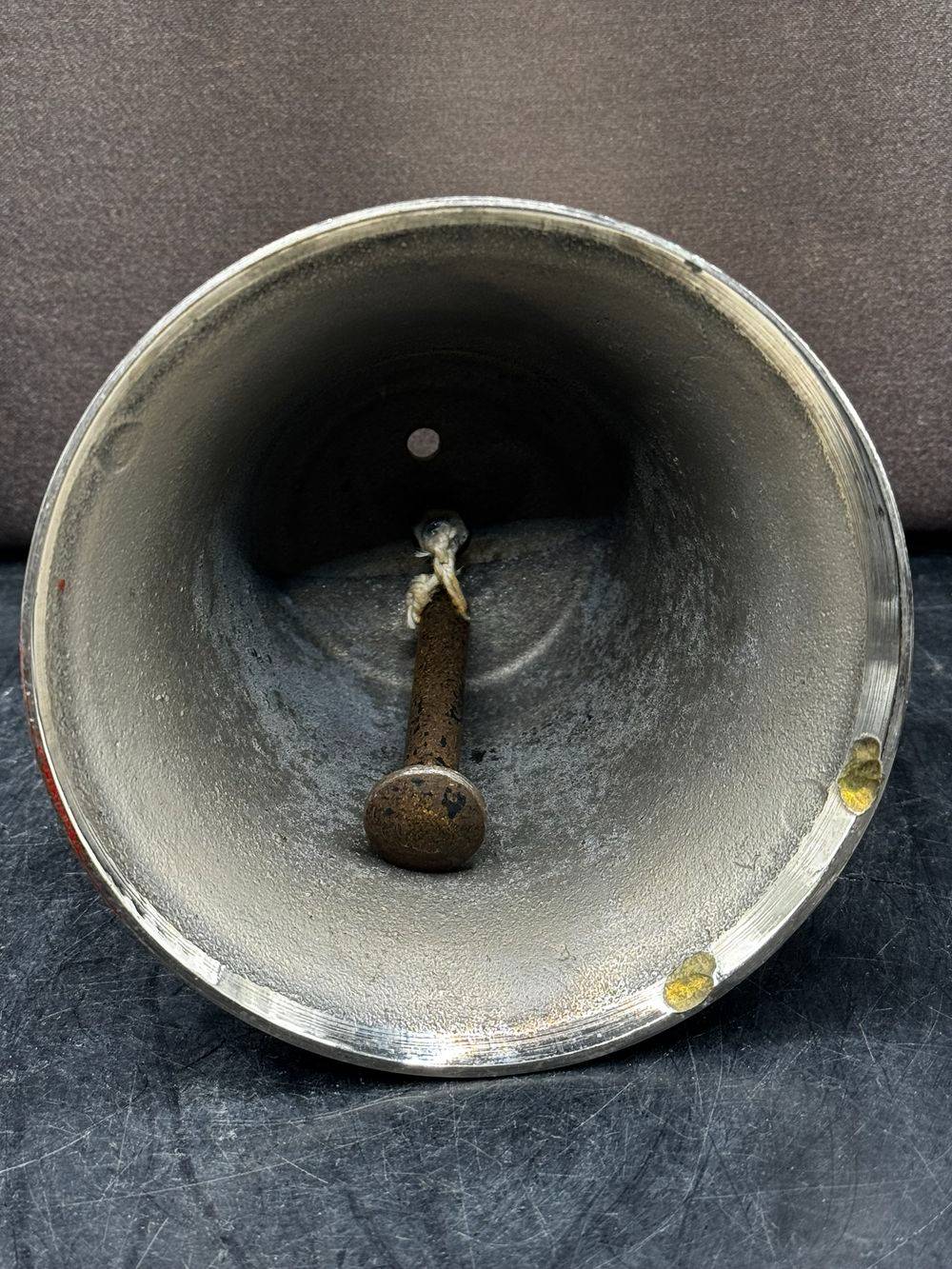 Ancienne lourde cloche de coursive de bateau - En bronze nickelé - Collection - Décoration – Image 6