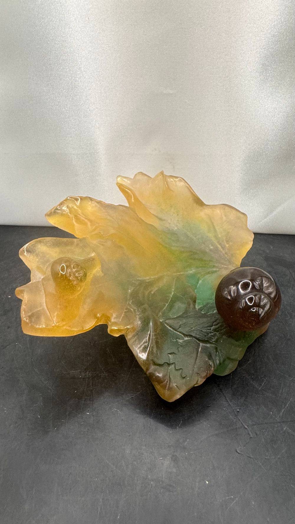Maison Daum France - Rare Vide-poche en pâte de cristal marbré - vert et brun - Représentant deux escargots sur une feuille - Style Art Nouveau de l'École de Nancy - Signé - Des années 70/80 - Collection - Décoration - Vintage – Image 4