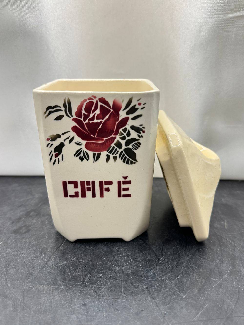 Jolie série de 6 pots à Epices avec leurs couvercles - Badonviller - France - Porcelaine - Datant du début XXème - Numérotés et estampillés - Décoration - Collection – Image 8