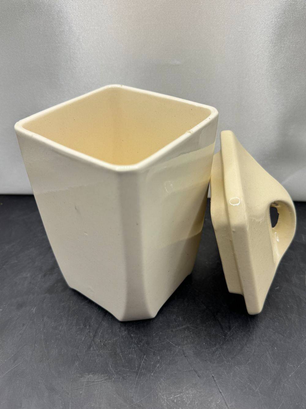 Jolie série de 6 pots à Epices avec leurs couvercles - Badonviller - France - Porcelaine - Datant du début XXème - Numérotés et estampillés - Décoration - Collection – Image 9