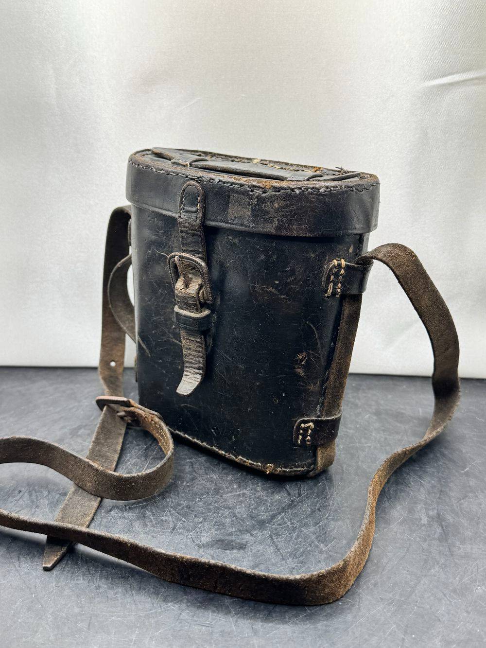 Paire de Jumelles anciennes marron et leur sacoche en cuir noir - Début 20ème - Collection - Décoration – Image 10