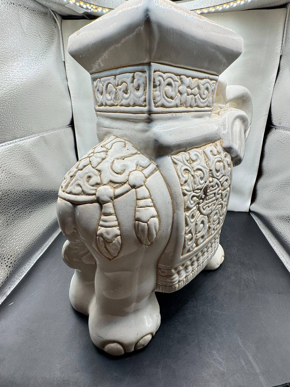Ancienne et imposante Statuette d'éléphant - Support pour plantes - Asie - Chine - Blanc crème (rare) - Datant des années 70/80 - Collection - Décoration - Vintage – Image 4