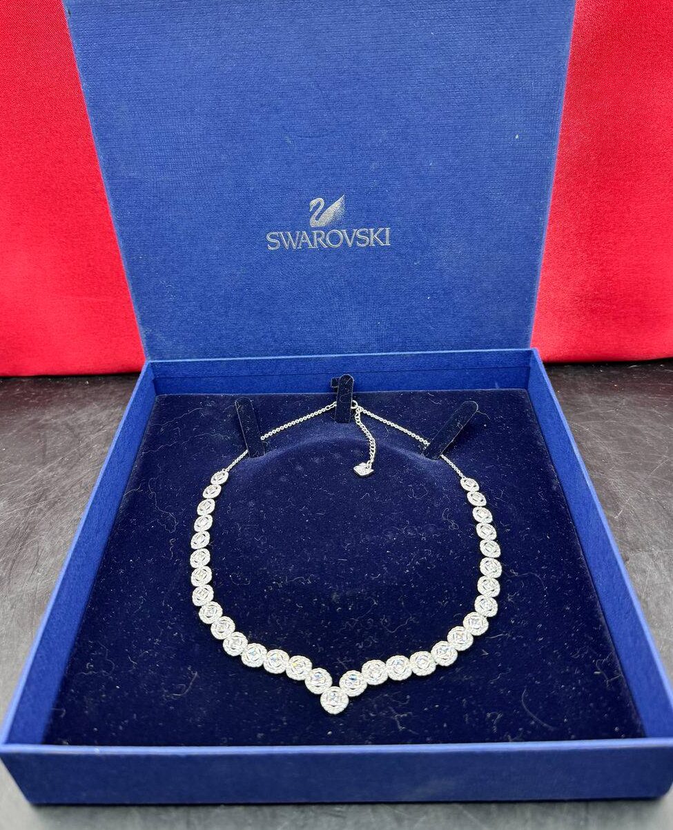 Collier en cristal transparent "Angelic" de chez Swarovski et son écrin d'origine - Bijoux - Diamant