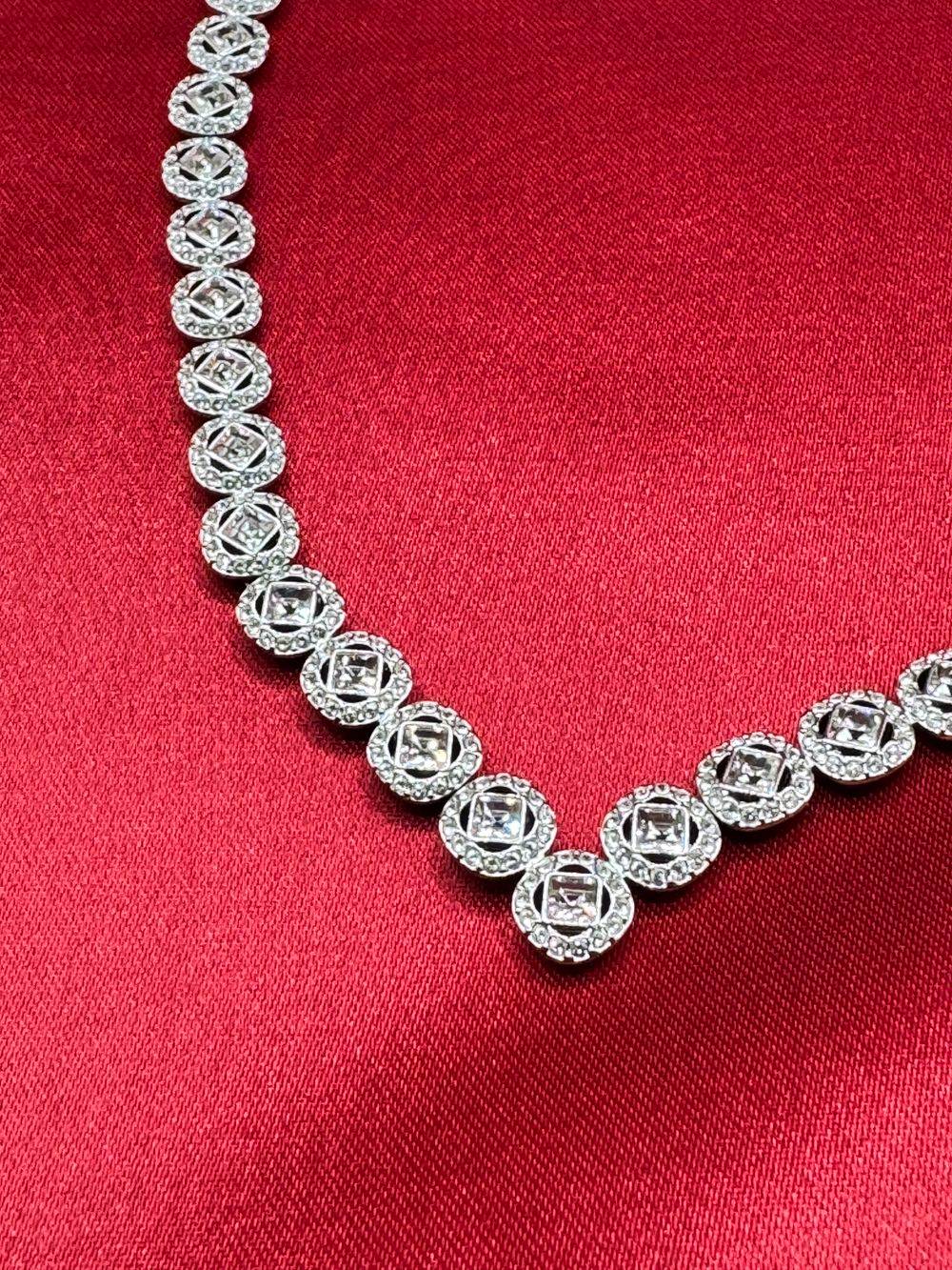 Collier en cristal transparent "Angelic" de chez Swarovski et son écrin d'origine - Bijoux - Diamant – Image 4
