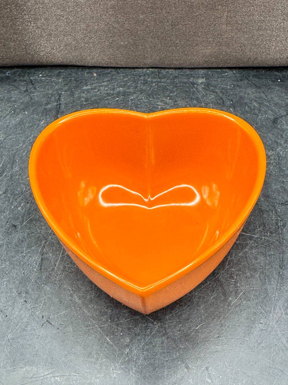 Petit bol orange en forme de cœur de la marque Zak! Designs - En mélamine résistante - Des années 1990 - Collection - Déco - Bar - Bistrot – Image 5
